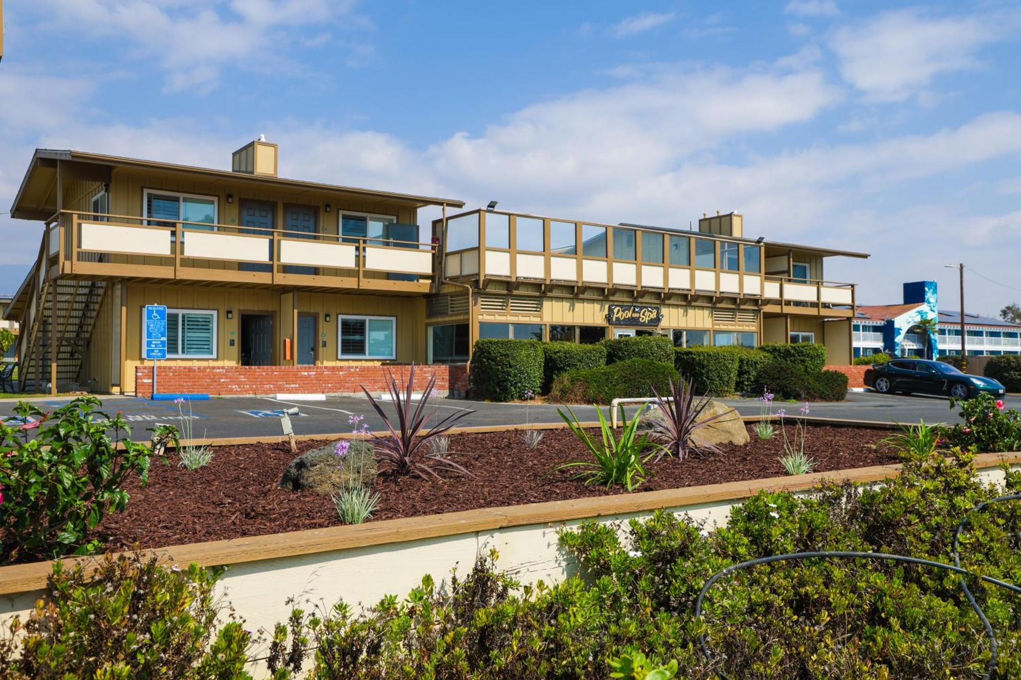 Silver Surf Motel San Simeon Exteriör bild
