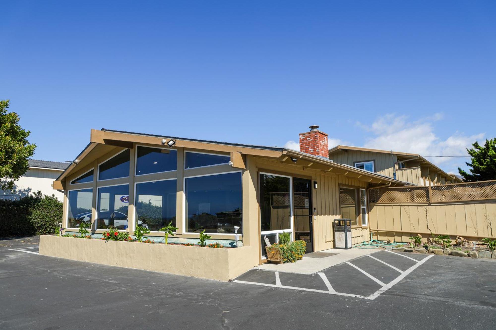 Silver Surf Motel San Simeon Exteriör bild